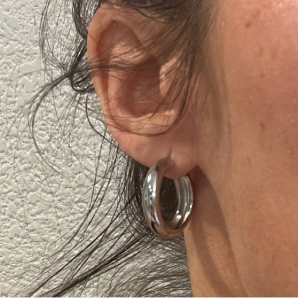 Elegant Silver Hoop Earrings - Picture 2 of 3